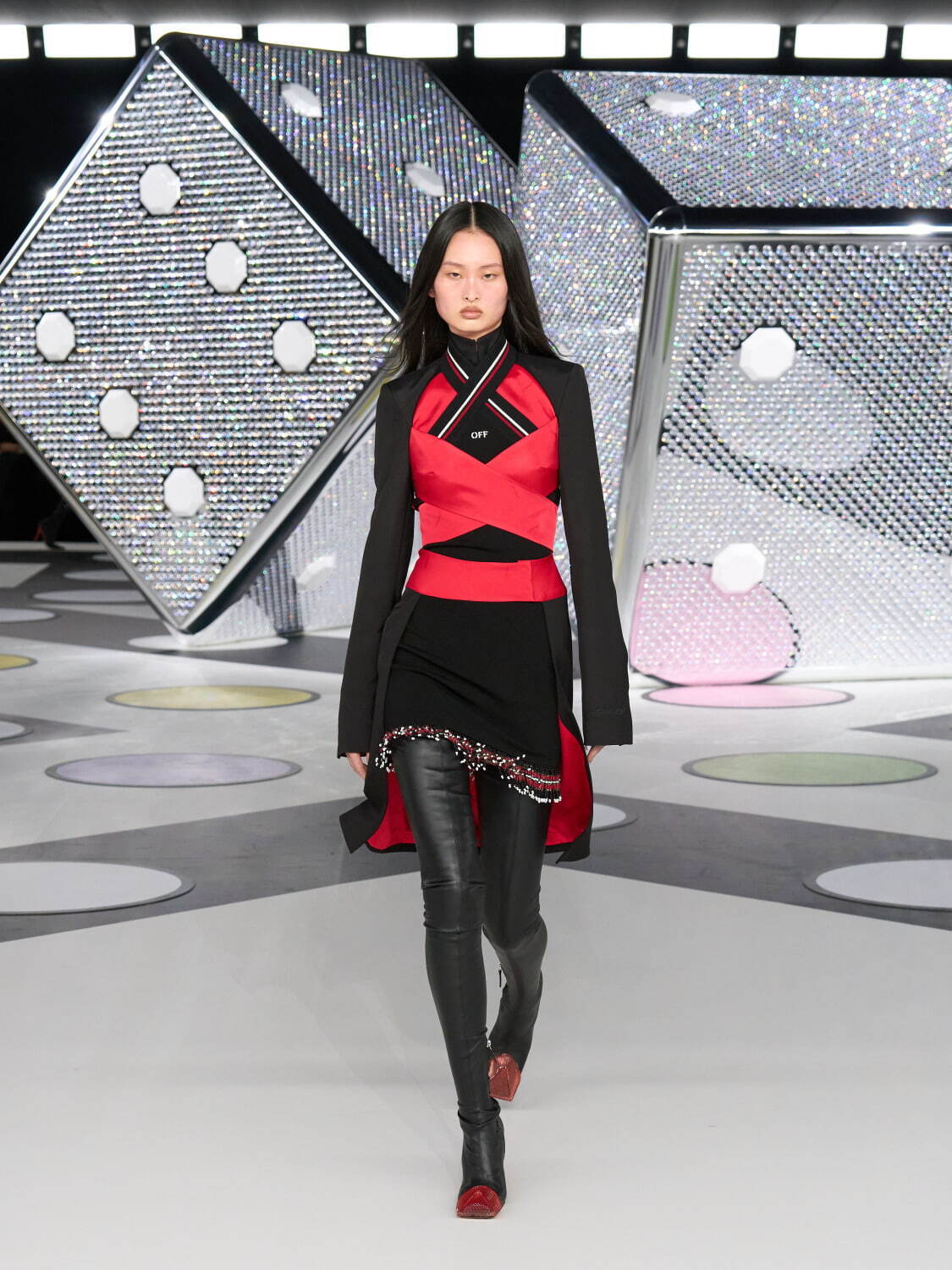 オフ-ホワイト  2024-25年秋冬<span>コレクション</span> - 写真16