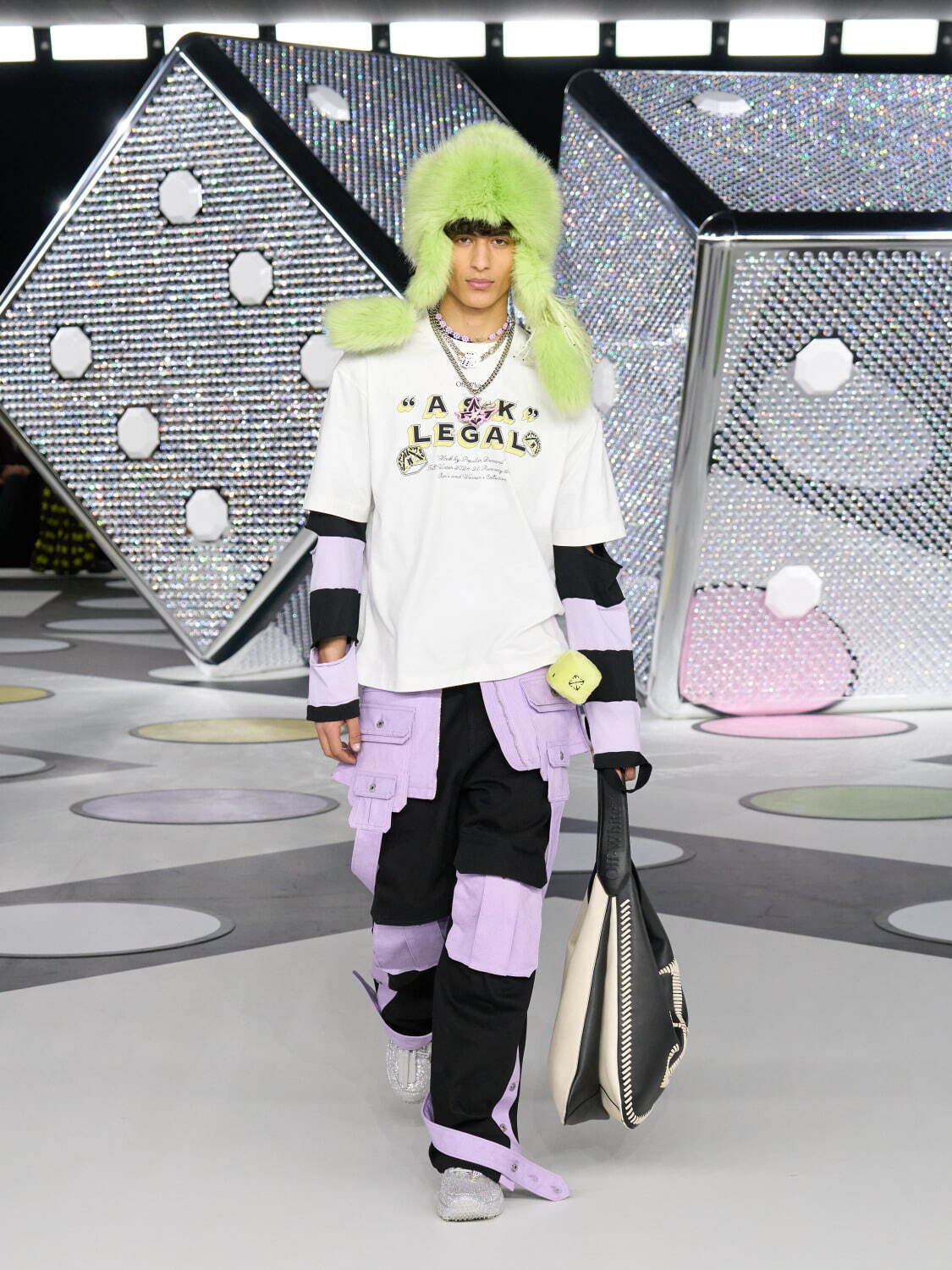 オフ-ホワイト  2024-25年秋冬<span>コレクション</span> - 写真37