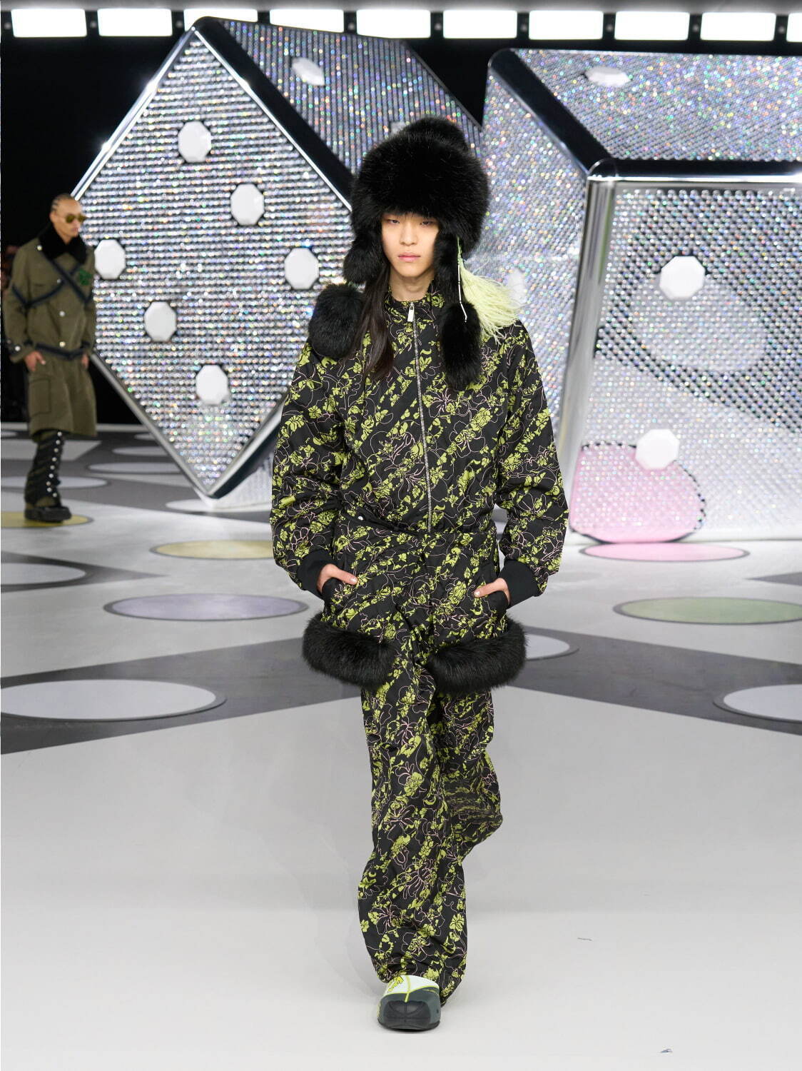 オフ-ホワイト  2024-25年秋冬<span>コレクション</span> - 写真43