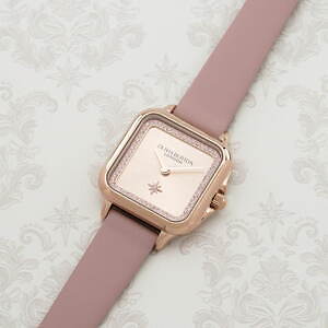 オリビア・バートン、“バタフライモチーフ”のウィメンズ腕時計＆ロンドンの街並み着想スクエアウォッチ｜写真22