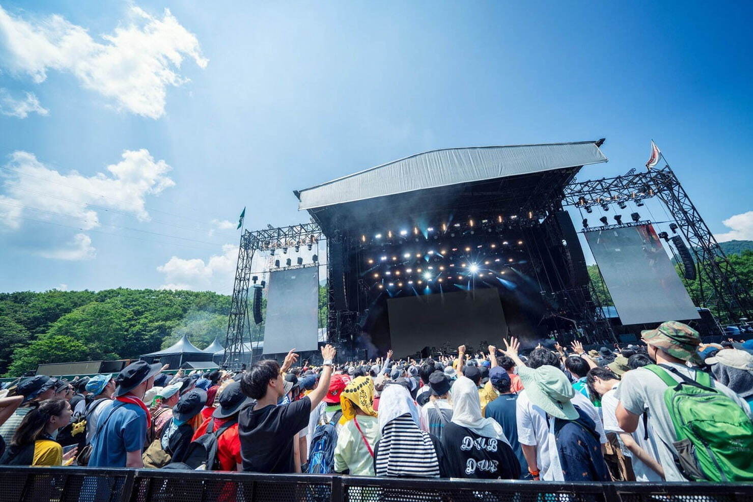 関東・中部の音楽フェス一覧＜2024年＞フジロック・ビバラほか人気夏フェスの日程＆出演アーティスト