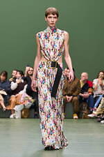 ロエベ 2024年秋冬ウィメンズコレクション - 由緒の研究、テーラリングとクチュールの融合｜写真1