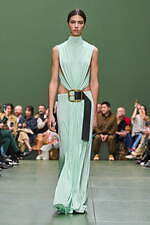 ロエベ 2024年秋冬ウィメンズコレクション - 由緒の研究、テーラリングとクチュールの融合｜写真3