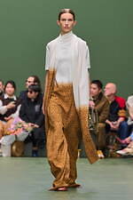 ロエベ 2024年秋冬ウィメンズコレクション - 由緒の研究、テーラリングとクチュールの融合｜写真20