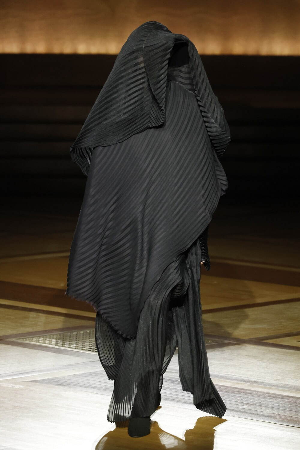 イッセイ ミヤケ(ISSEY MIYAKE) 2024-25年秋冬ウィメンズコレクション  - 写真46