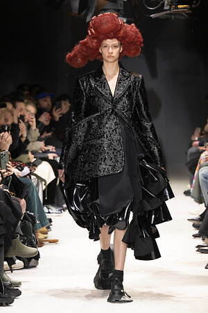 w300_Commedesgarcons_2024aw_00