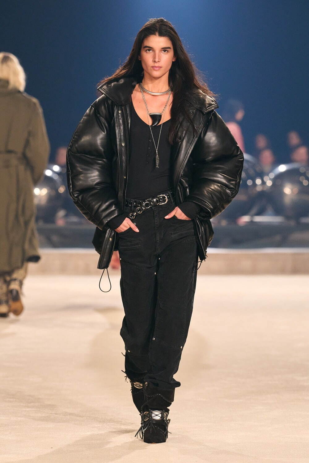 イザベル マラン(ISABEL MARANT) 2024-25年秋冬ウィメンズコレクション  - 写真22