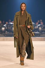 イザベル マラン 2024年秋冬コレクション - 自由な旅、エネルギッシュなスタイル｜写真3