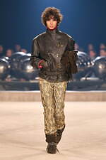 イザベル マラン 2024年秋冬コレクション - 自由な旅、エネルギッシュなスタイル｜写真39