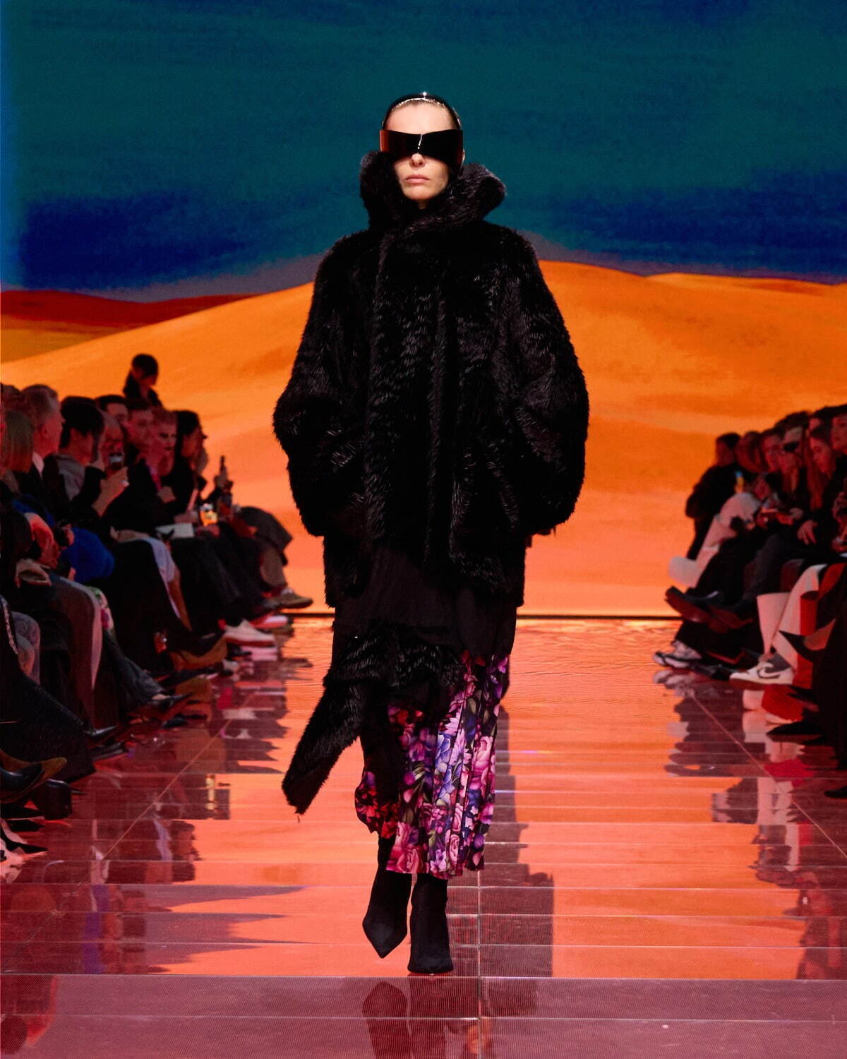 バレンシアガ(BALENCIAGA) 2024年冬ウィメンズ&メンズコレクション  - 写真8