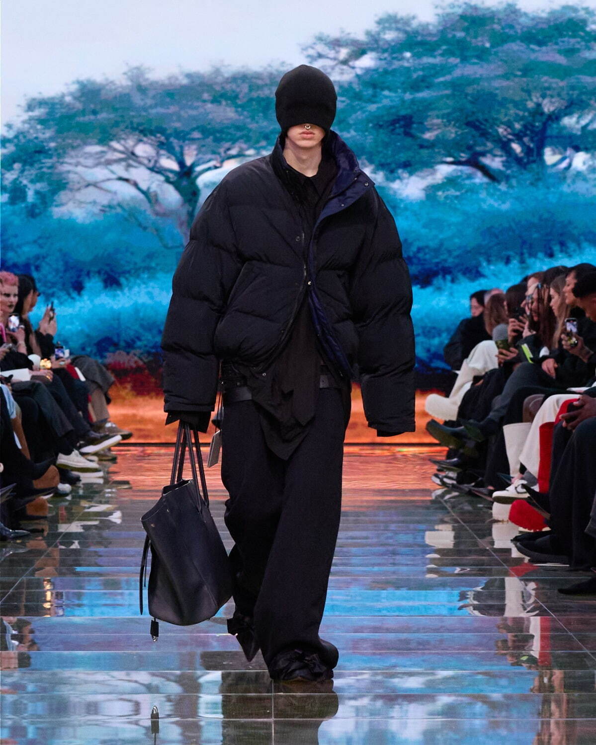 バレンシアガ(BALENCIAGA) 2024年冬ウィメンズ&メンズコレクション  - 写真33