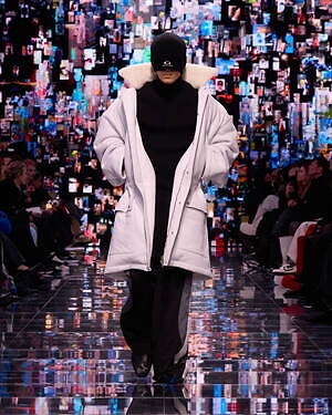 バレンシアガ(BALENCIAGA) 2024年冬ウィメンズ&メンズコレクション  - 写真43