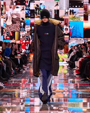 バレンシアガ(BALENCIAGA) 2024年冬ウィメンズ&メンズコレクション  - 写真45