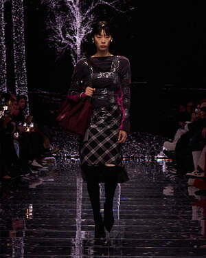 バレンシアガ(BALENCIAGA) 2024年冬ウィメンズ&メンズコレクション  - 写真57