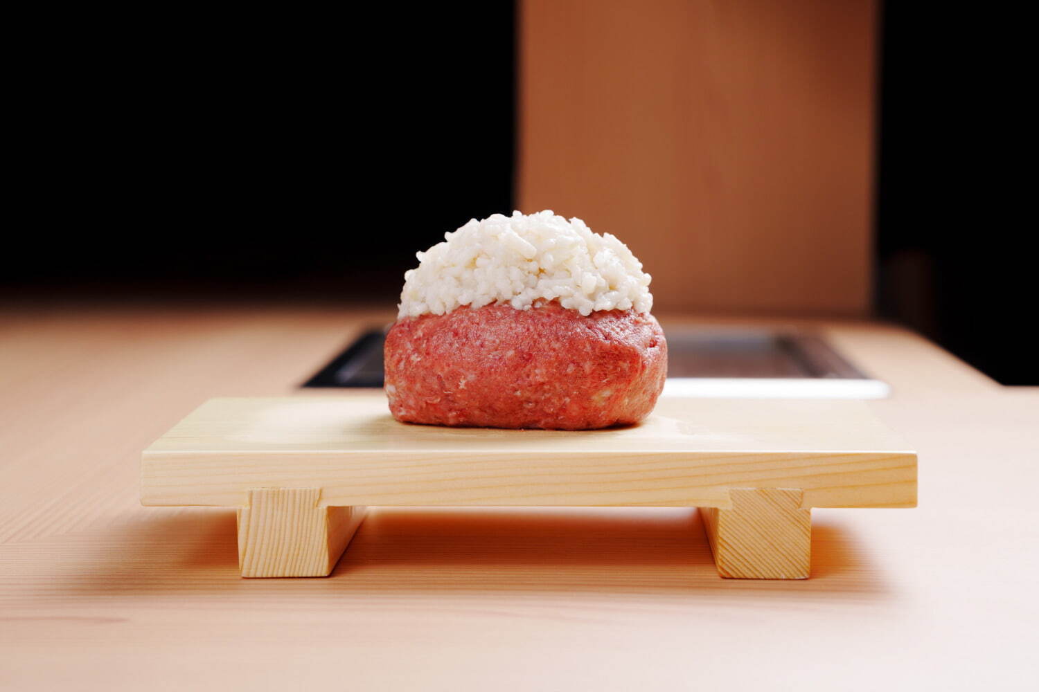 人気店「神戸赤ふじ」心斎橋に大阪初店舗、“新感覚”和牛100％ハンバーグ＆極厚タンステーキ｜写真19