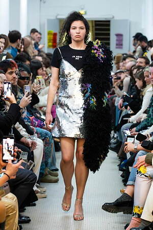 メリル ロッゲ(Meryll Rogge) 2024-25年秋冬ウィメンズ&メンズコレクション  - 写真17