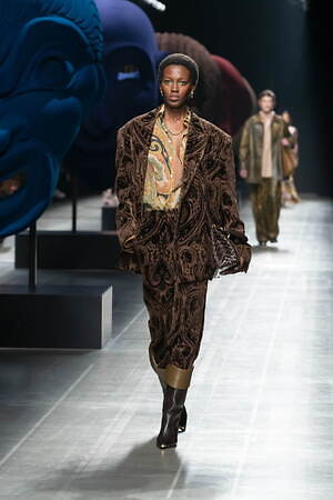 エトロ(ETRO) 2024-25年秋冬ウィメンズコレクション  - 写真26