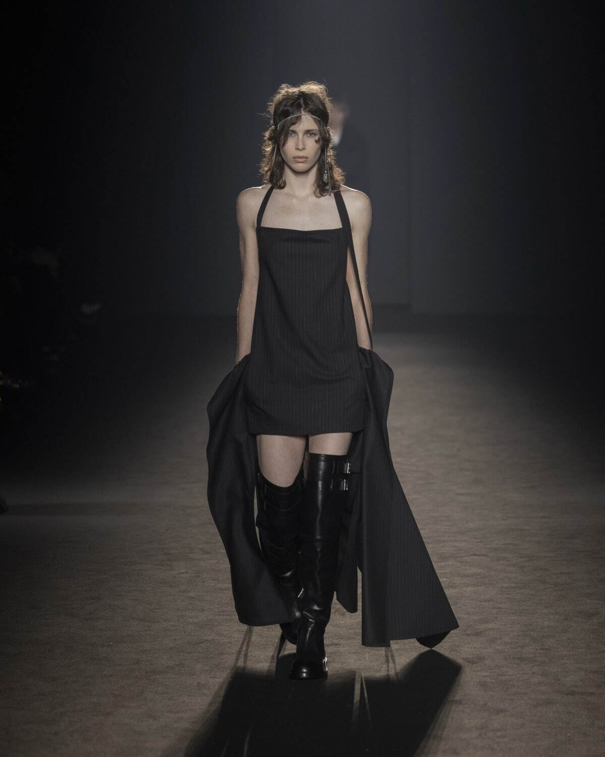 アン ドゥムルメステール(ANN DEMEULEMEESTER) 2024-25年秋冬ウィメンズ&メンズコレクション  - 写真26