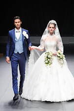 ユミカツラ 2024-25年秋冬コレクション - バラと共に歩んだ60年｜写真38