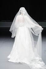 ユミカツラ 2024-25年秋冬コレクション - バラと共に歩んだ60年｜写真50