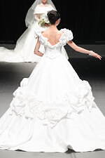 ユミカツラ 2024-25年秋冬コレクション - バラと共に歩んだ60年｜写真53