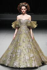 ユミカツラ 2024-25年秋冬コレクション - バラと共に歩んだ60年｜写真66