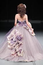 ユミカツラ 2024-25年秋冬コレクション - バラと共に歩んだ60年｜写真88