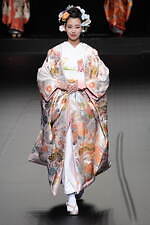 ユミカツラ 2024-25年秋冬コレクション - バラと共に歩んだ60年｜写真92