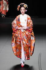 ユミカツラ 2024-25年秋冬コレクション - バラと共に歩んだ60年｜写真95