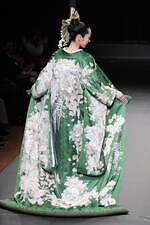 ユミカツラ 2024-25年秋冬コレクション - バラと共に歩んだ60年｜写真100