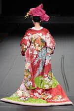 ユミカツラ 2024-25年秋冬コレクション - バラと共に歩んだ60年｜写真110