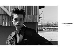 Yves Saint Laurent チェック柄ジャケット 白黒 サンローラン 2014年秋冬メンズビジュアルにホワイトルームの