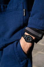 アニエスベー ウオッチ“暗がりで光る”限定腕時計、手書きハートやとかげモチーフをダイヤルにオン｜写真4