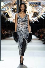 ルイ・ヴィトン 2024-25年秋冬ウィメンズコレクション - 10年間にわたる冒険の旅を回顧｜写真4