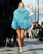 ステラ マッカートニー 2024-25年秋冬コレクション - 母なる地球の代弁者｜写真36