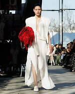 ステラ マッカートニー 2024-25年秋冬コレクション - 母なる地球の代弁者｜写真40