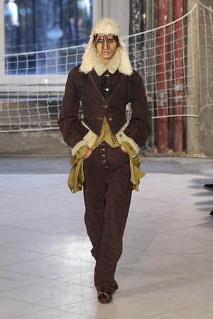 キコ・コスタディノフ(KIKO KOSTADINOV) 2024-25年秋冬ウィメンズコレクション  - 写真12