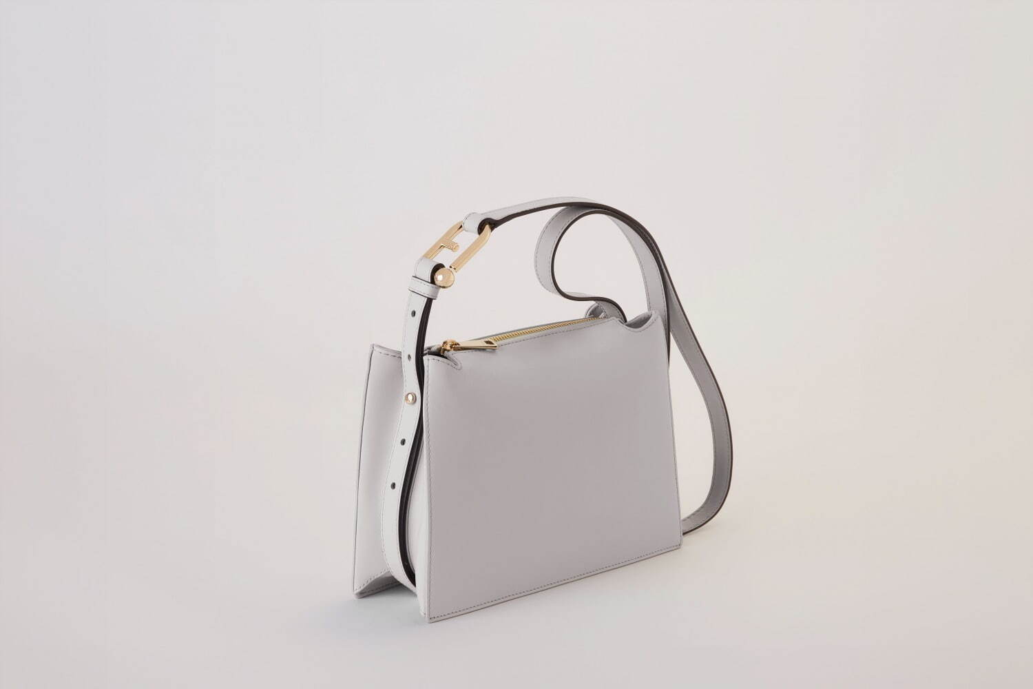 フルラ(FURLA) ヌヴォラ｜写真5