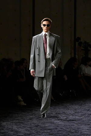 サンローラン(Saint Laurent) 2024年冬メンズコレクション  - 写真17