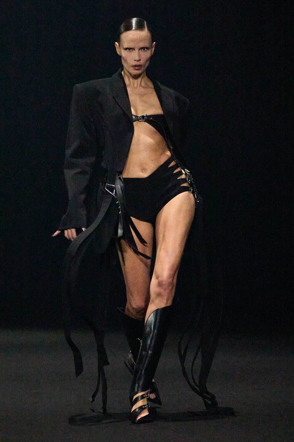 ミュグレー(MUGLER) 2024-25年秋冬ウィメンズコレクション  - 写真10