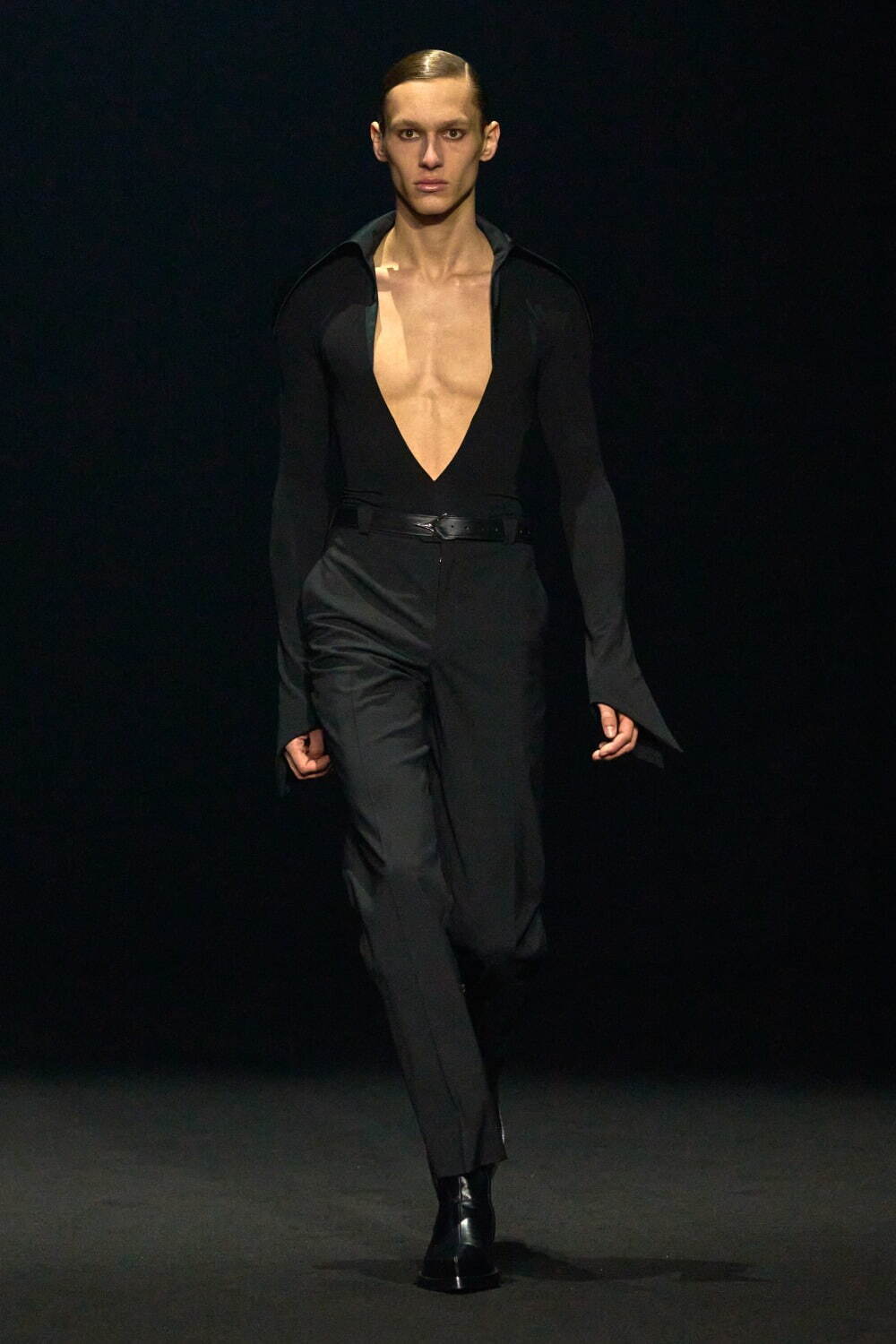 ミュグレー(MUGLER) 2024-25年秋冬ウィメンズコレクション  - 写真18