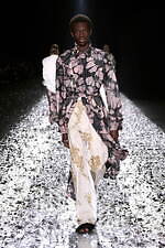 ドリス ヴァン ノッテン 2025年春夏メンズコレクション、“衣服と時間”創業者によるラストシーズン｜写真55