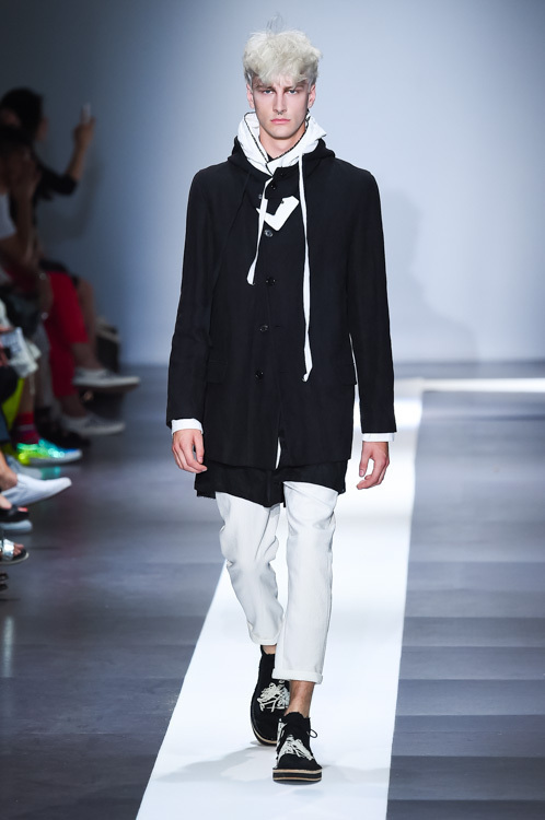 アン ドゥムルメステール(ANN DEMEULEMEESTER) 2015年春夏メンズコレクション  - 写真17