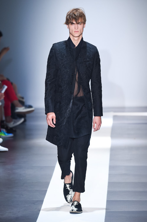 アン ドゥムルメステール(ANN DEMEULEMEESTER) 2015年春夏メンズコレクション  - 写真48