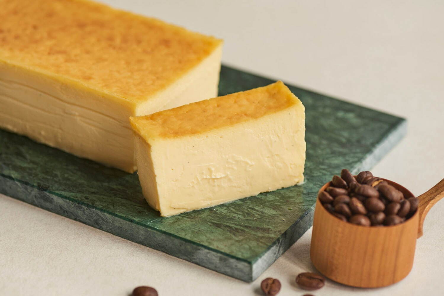 ミスターチーズケーキの期間限定ストアが兵庫・愛知・静岡・東京に、コーヒーやキャラメルの限定フレーバー｜浜松遠鉄