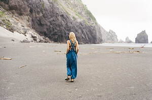 スイコック(SUICOKE) 2024年春夏ウィメンズ&メンズコレクション シルエット - 写真1