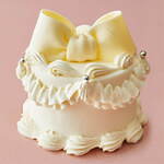 西武池袋本店の24年ホワイトデースイーツ、大きな“ホワイトリボン”ケーキや甘酸っぱい苺スイーツなど｜写真1