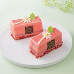 西武池袋本店の24年ホワイトデースイーツ、大きな“ホワイトリボン”ケーキや甘酸っぱい苺スイーツなど｜写真2