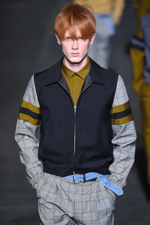 クリスヴァンアッシュ(KRISVANASSCHE) 2015年春夏メンズコレクション  - 写真39