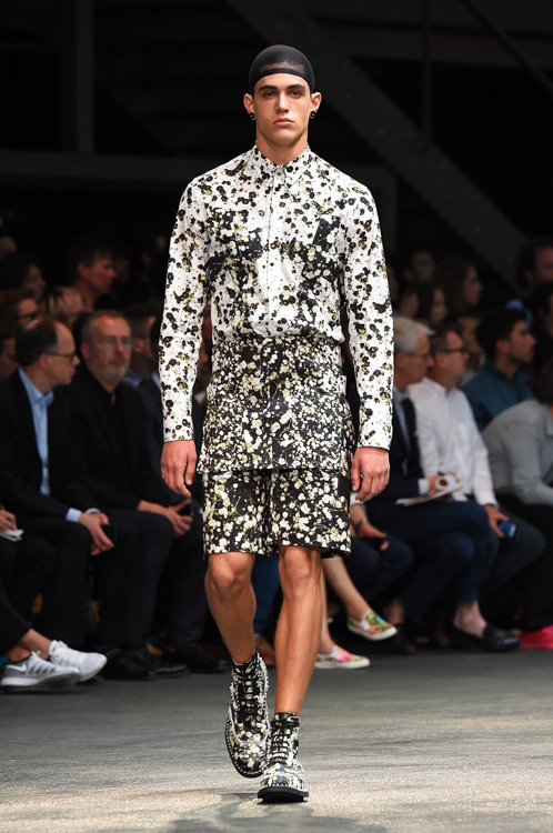 ジバンシィ バイ リカルド ティッシ (Givenchy by Riccardo Tisci) 2015年春夏ウィメンズ&メンズコレクション  - 写真75